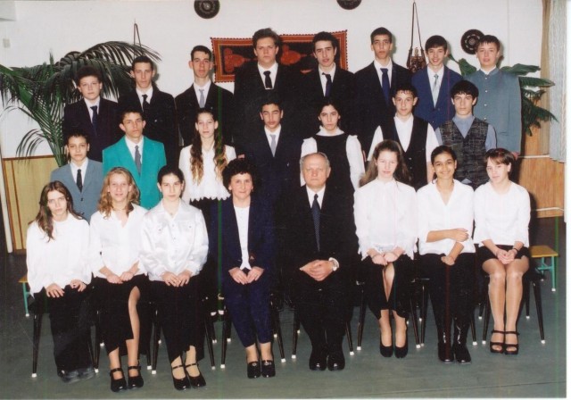 2002. 8.c