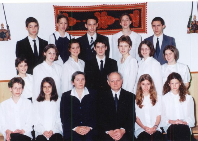 2001. 8.b